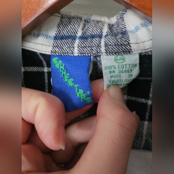 10/$15 Connectors 16/18 Button Up *Fair Condition - Picture 3 of 5